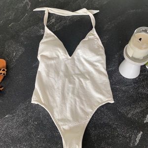 White one piece bathingsuit